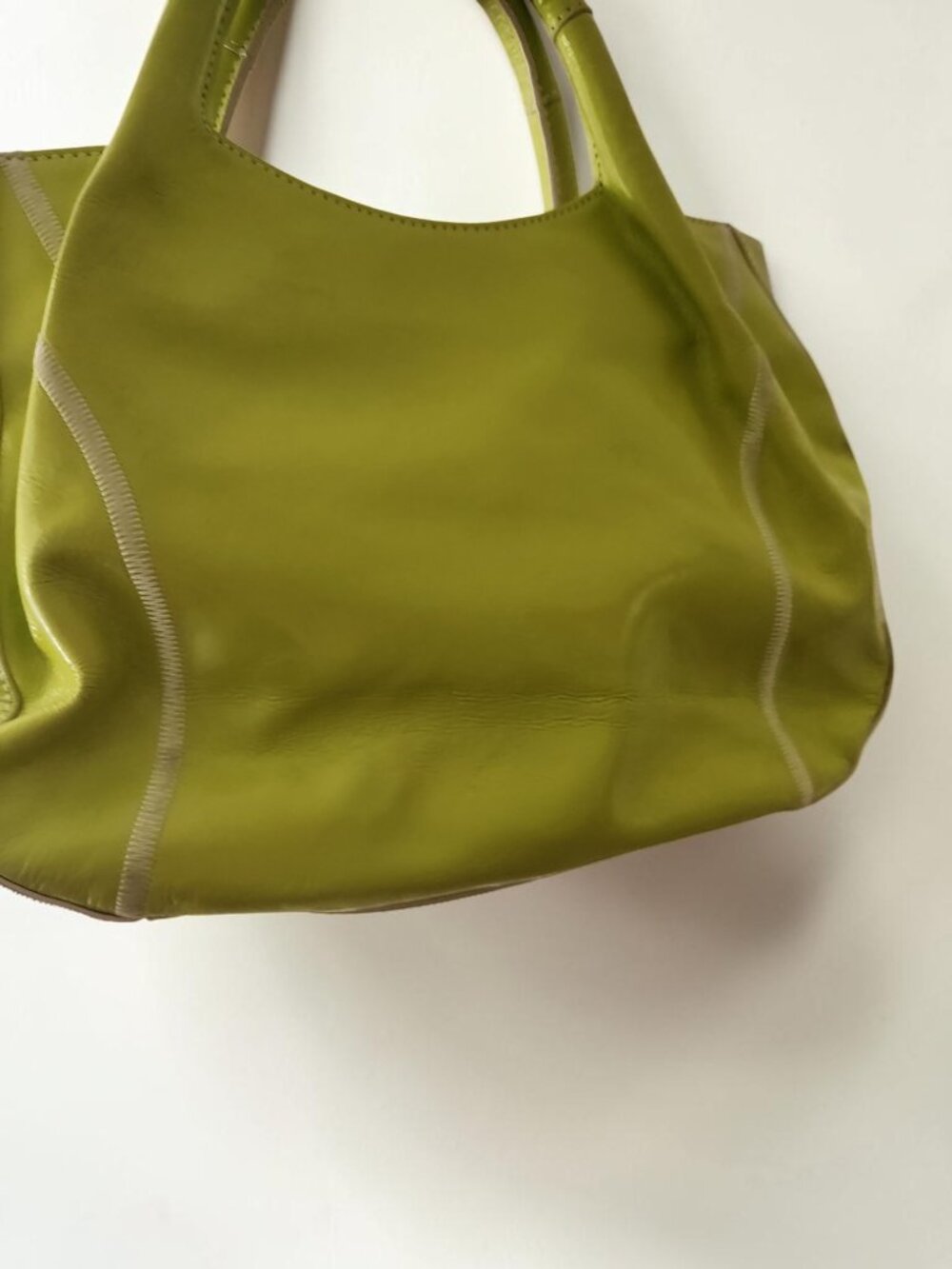 💚 Kate Spade Neon Green Tote Tennis Ball Inspired Statement Bag 💚 - Picture 11 of 16